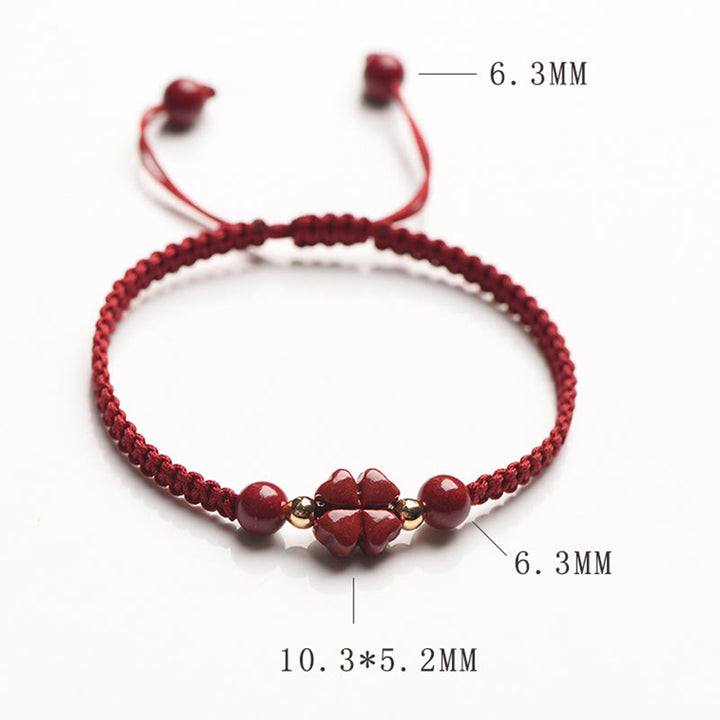 Buddha Stones Quadrifoglio Fiore a cinque petali Cinabro Benedizione Braccialetto con filo rosso