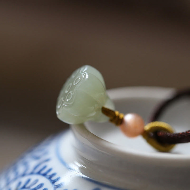 Collana con ciondolo in corda con fibbia della pace in giada rotonda naturale Buddha Stones Lotus Abundance - image 8