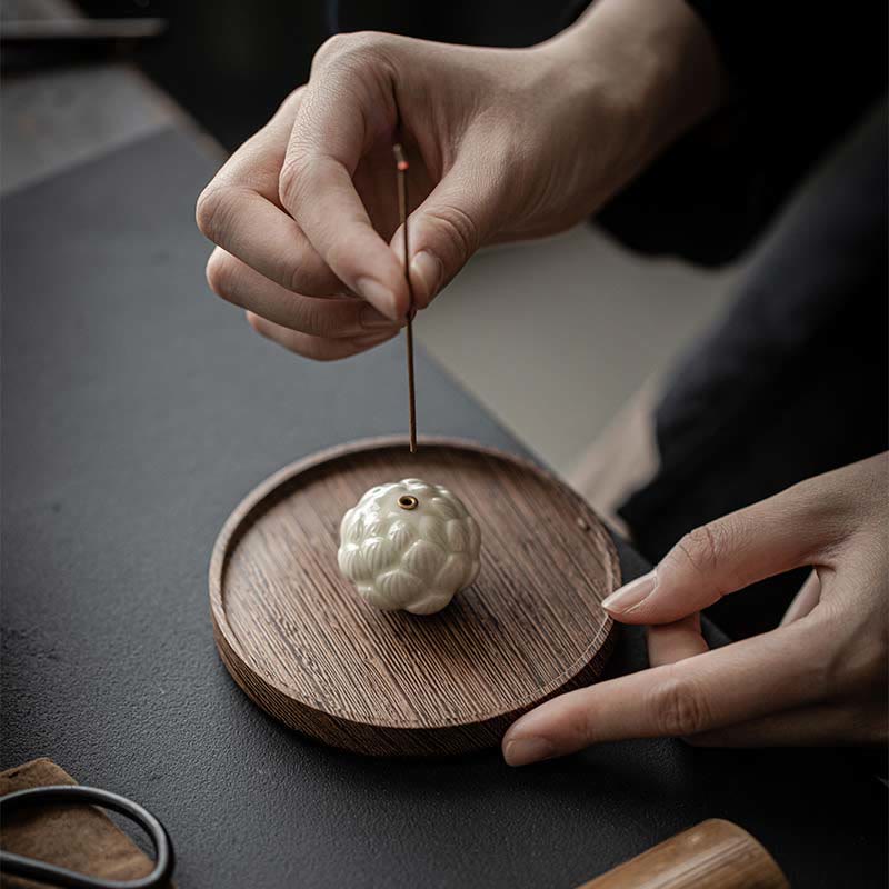 Buddha Stones Mini Fiore di Loto Meditazione Bastoncino di Ceramica Piccolo Bruciatore di Incenso Decorazione