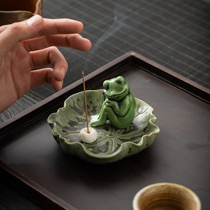 Buddha Stones Foglia Meditazione Rana Modello Guarigione Ceramica Bruciatore Incenso Decorazione