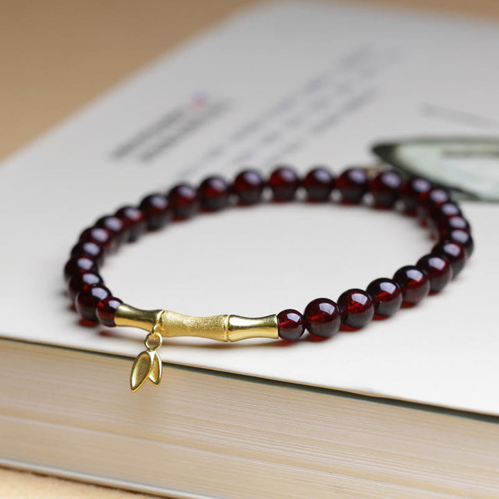 Braccialetto di protezione in bambù con granato naturale e argento sterling 925 placcato in oro e rame placcato in oro 14K Buddha Stones