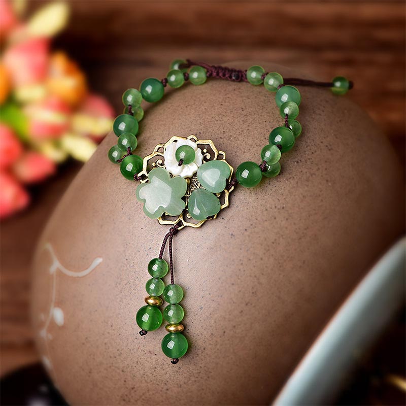 Braccialetto con fiori pendenti in giada verde naturale Buddha Stones Luck