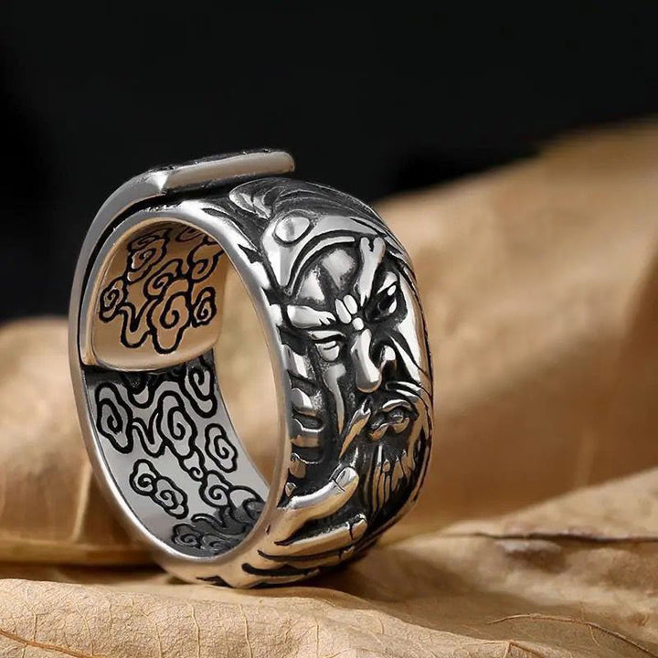 Anello di ricchezza con amuleto di nuvole di buon auspicio Guan Gong