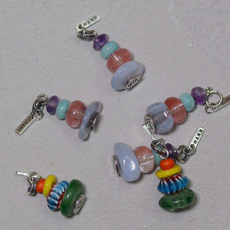 Collana con ciondolo calmante in labradorite con vari cristalli e Buddha Stones Zen Cairn - image 4