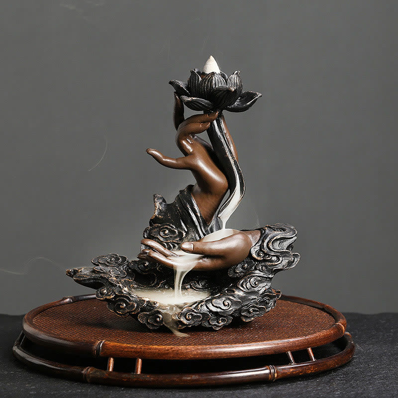 Buddha Stones Loto Mano di Buddha Nuvole di Buon Auspicio Modello Meditazione Resina Bruciatore di Incenso a Riflusso