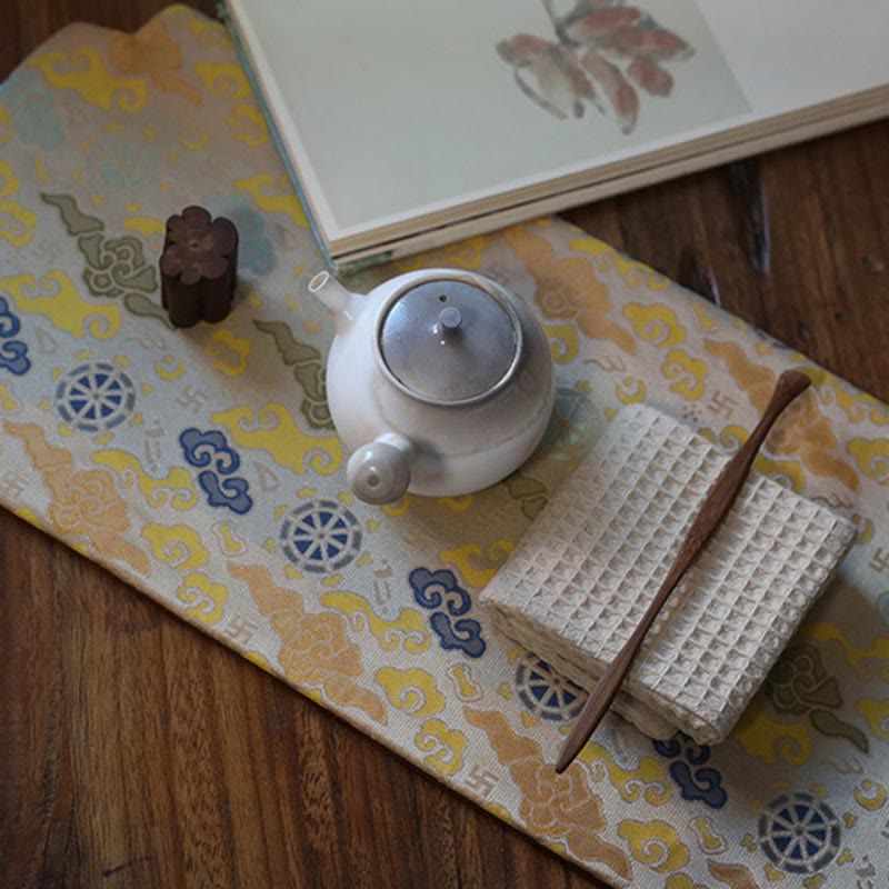 Elegante sottobicchiere per tazza da tè con motivo broccato floreale