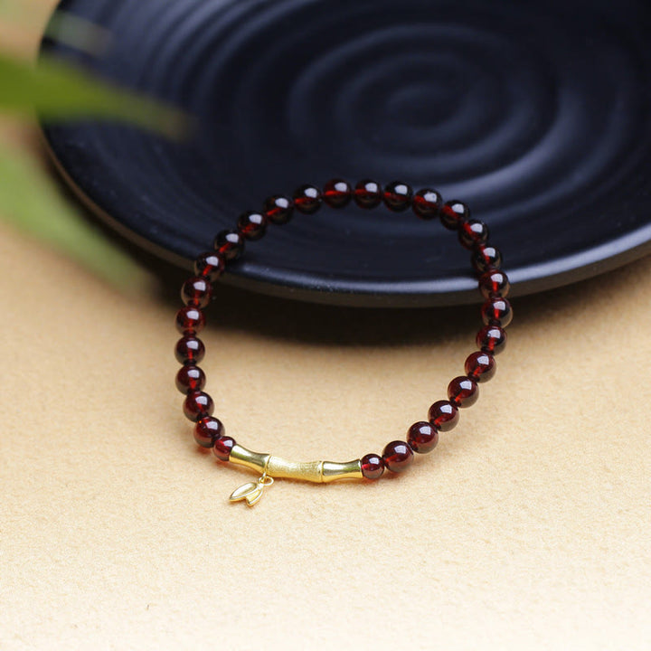 Braccialetto di protezione in bambù con granato naturale e argento sterling 925 placcato in oro e rame placcato in oro 14K Buddha Stones