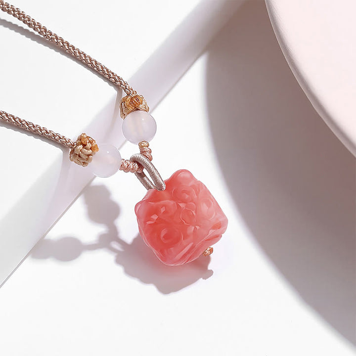 Collana con ciondolo di protezione leone danzante in agata rossa e ossidiana lucida in argento naturale Buddha Stones