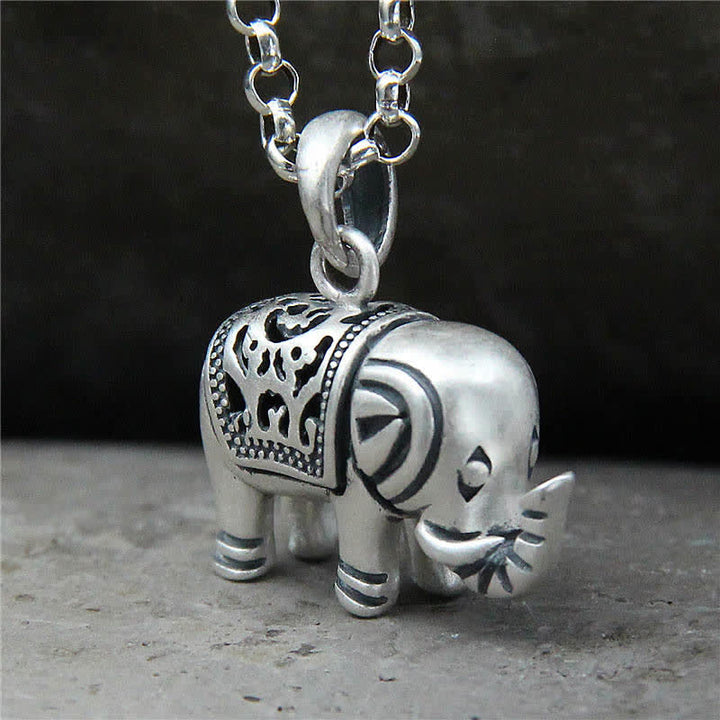 Collana con ciondolo Buddha Stones in argento sterling 990 con forza dell'elefante