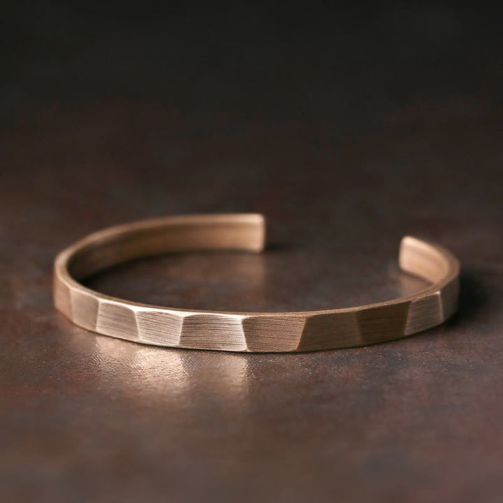 Bracciale regolabile con polsino in rame con design rustico vintage Wealth