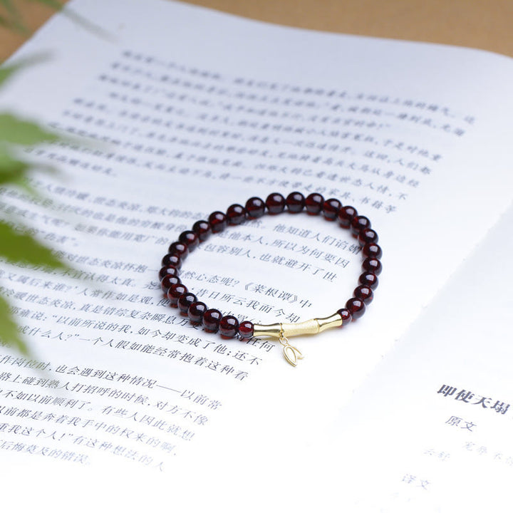Braccialetto di protezione in bambù con granato naturale e argento sterling 925 placcato in oro e rame placcato in oro 14K Buddha Stones