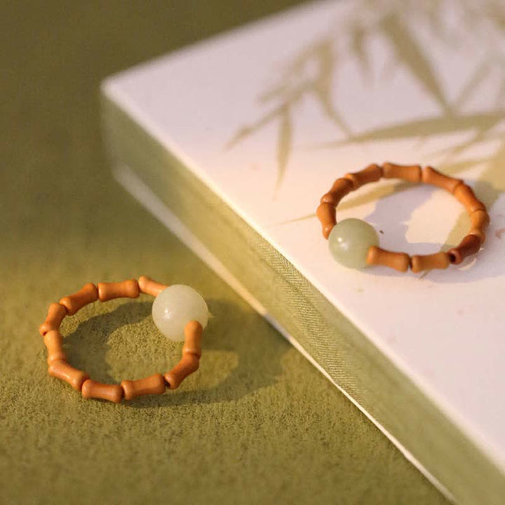 Anello portafortuna di bambù e perline di giada Hetian
