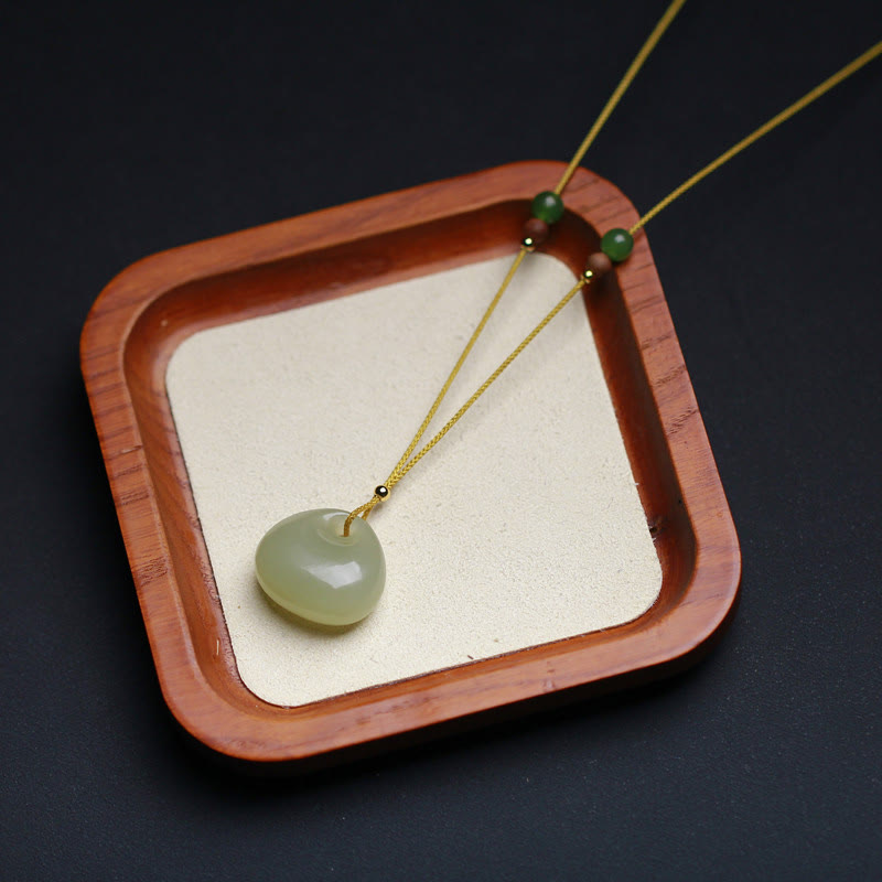 Collana con ciondolo in corda della prosperità con motivo a piccola borsa in giada naturale di Hetian
