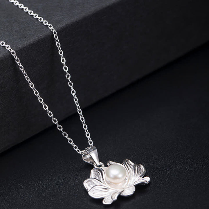 Collana con ciondolo a forma di fiore di loto in argento sterling 925 con Buddha Stones e perle - image 5