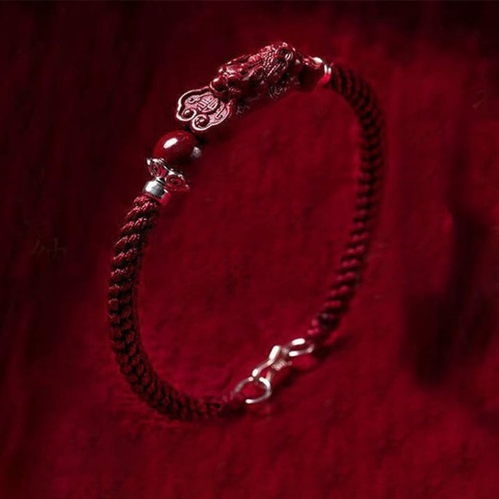 Bracciale intrecciato con Buddha Stones, PiXiu, Cinabro, Ricchezza e Fortuna, fatto a mano - Corda con fibbia rosso scuro - 17 cm - image 0