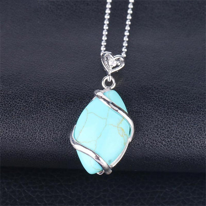 Collana con ciondolo in pietra di cristallo naturale con motivo a marquise Buddha Stones